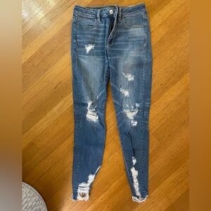 Trendy Distressed Skinny Jeans in Blue